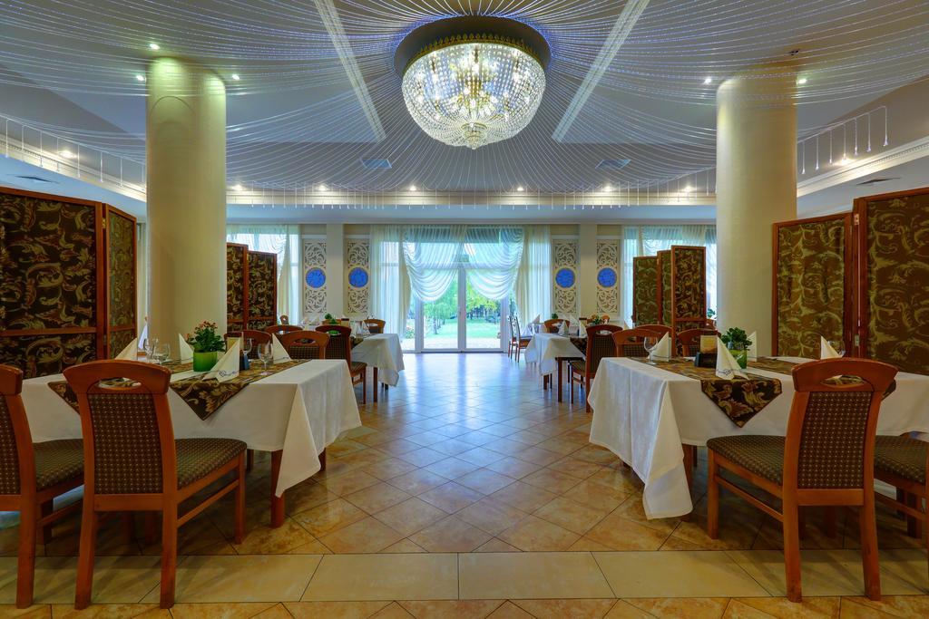 Chabrowy Dworek Hotel 3*