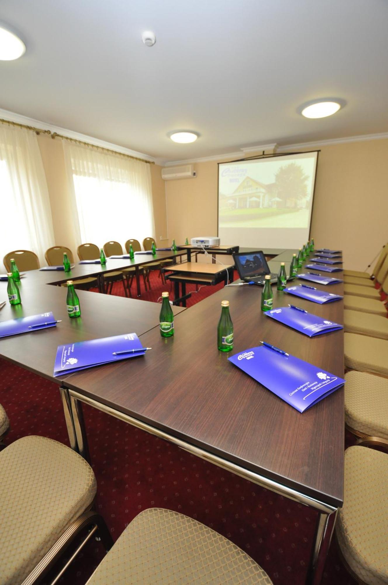 Chabrowy Dworek Hotel 3*